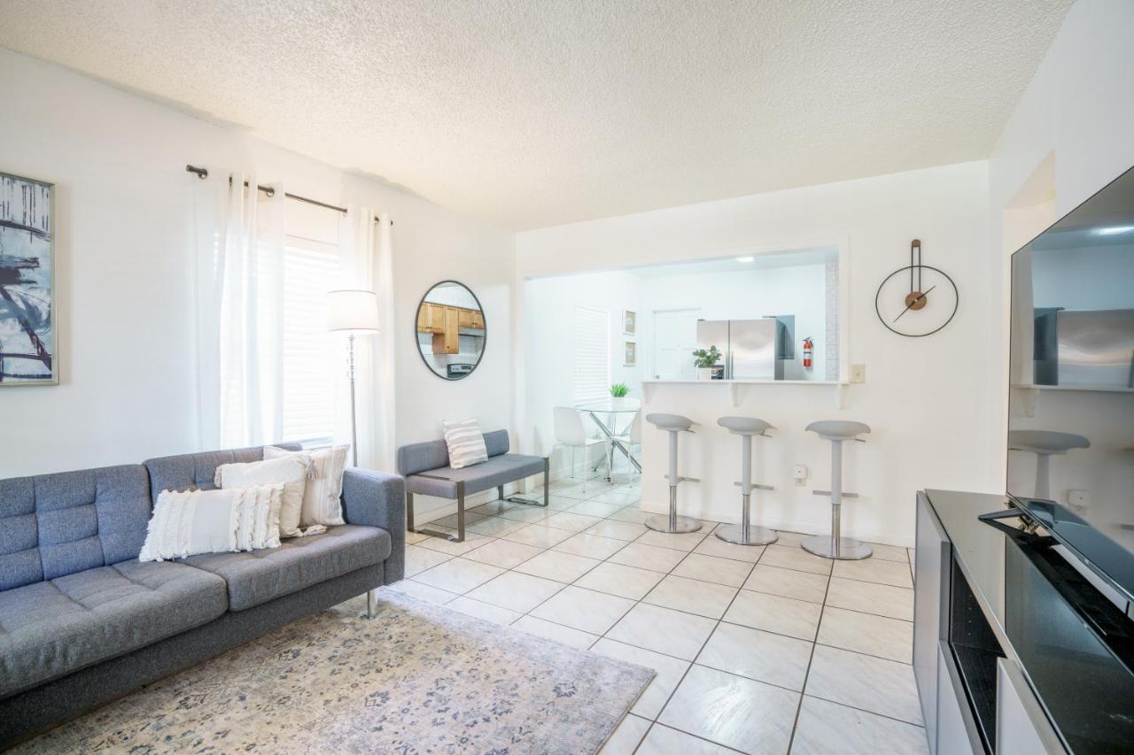 Modern 2 Bedroom In The Heart Of Wynwood Art District Майами Экстерьер фото