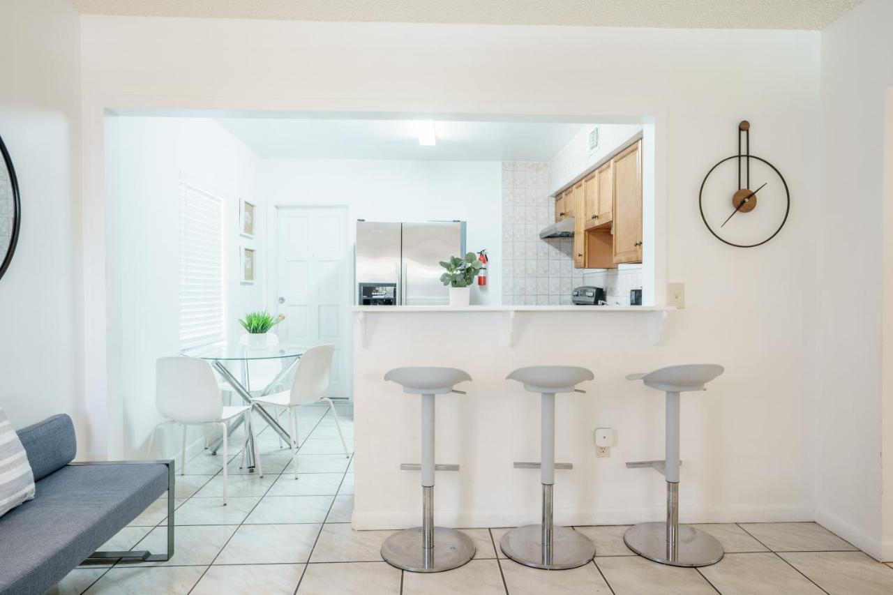Modern 2 Bedroom In The Heart Of Wynwood Art District Майами Экстерьер фото