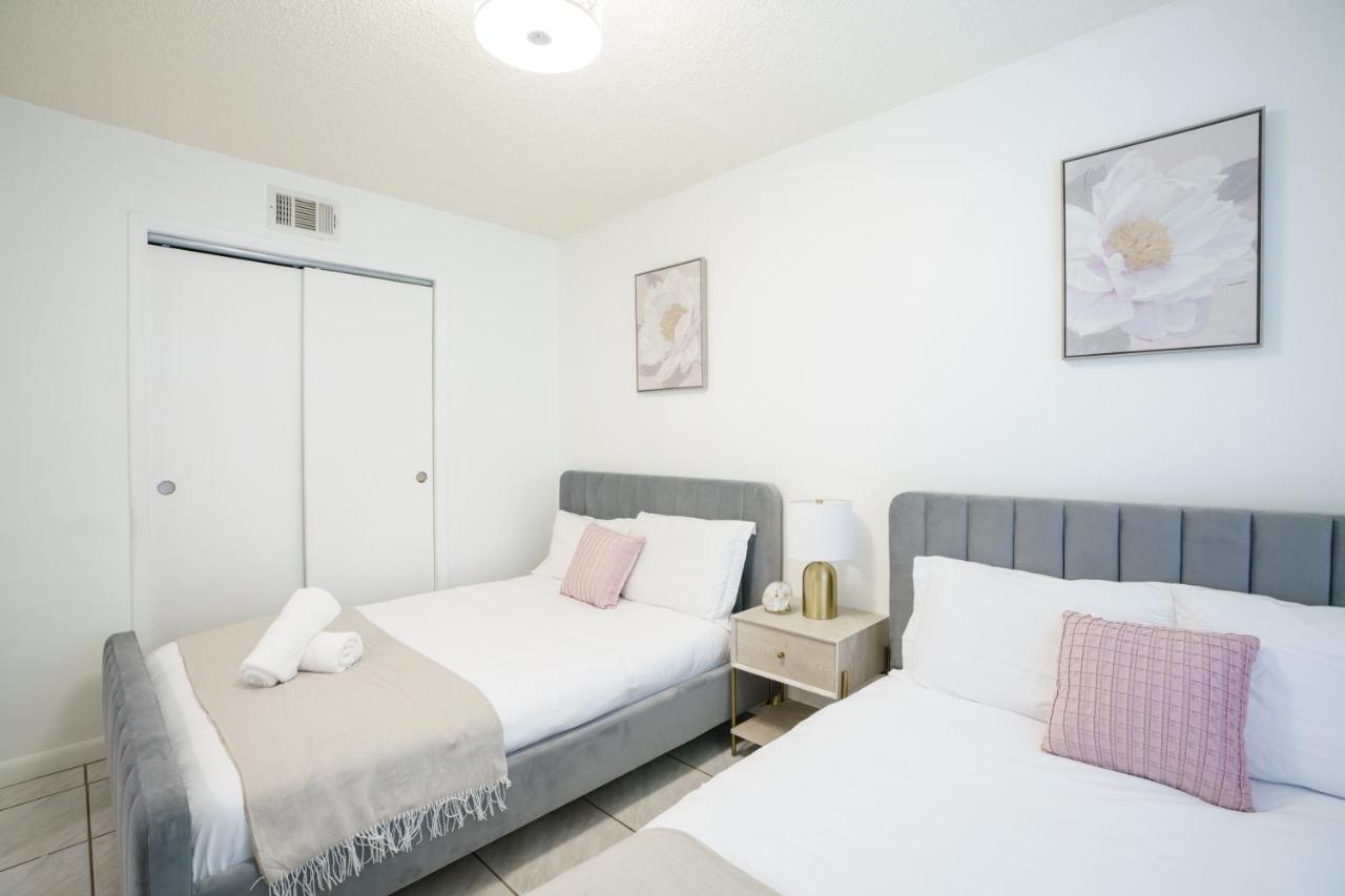 Modern 2 Bedroom In The Heart Of Wynwood Art District Майами Экстерьер фото